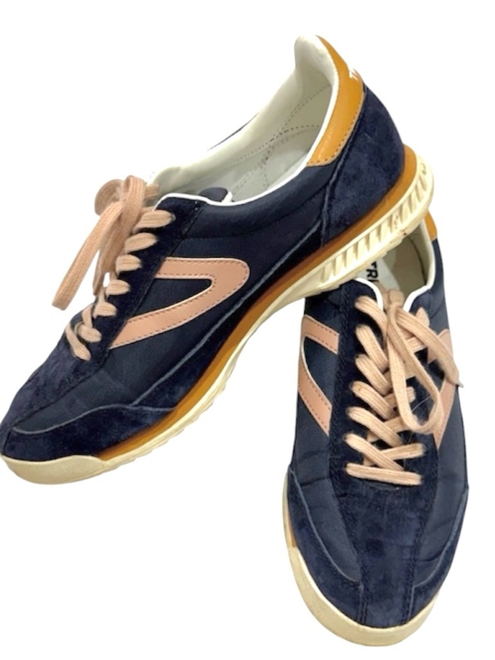 Tretorn Rawlins 2 Blue and Beige Sneakers size 8 gently used